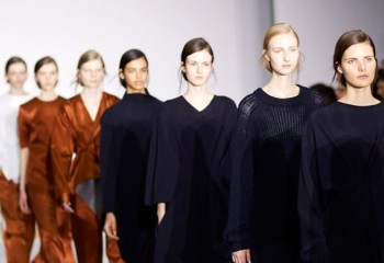 BFC и CFDA призывают к «перезагрузке индустрии моды»