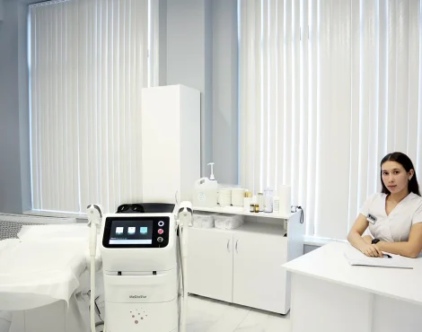 Домашние IPL-приборы против лазерной эпиляции в клинике: врач-косметолог объясняет, что действительно работает