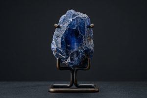 Синие глубины науки: всё о выращенных сапфирах Синие глубины науки: всё о выращенных сапфирах
